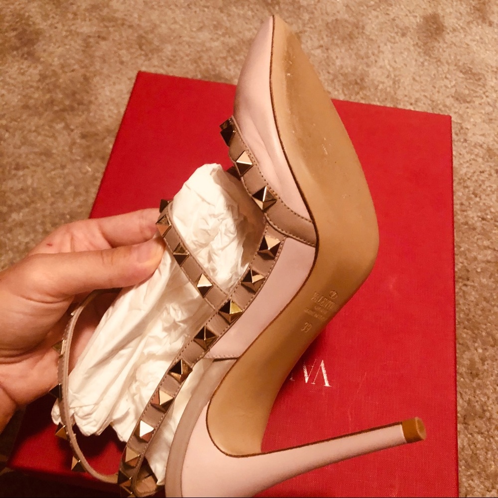 Valentino rockstud light pink heels - Picture 6 of 10